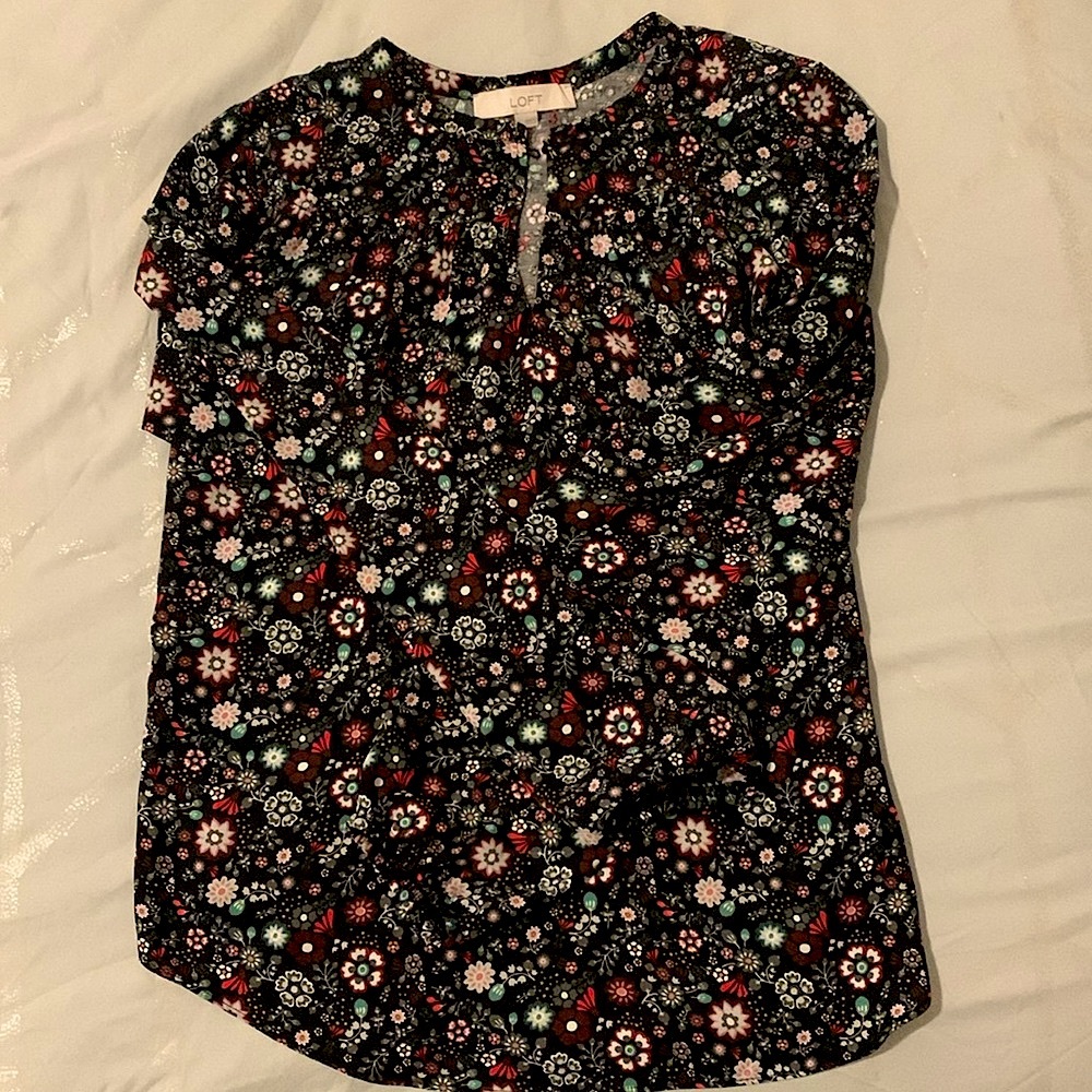 Loft blouse 🌺